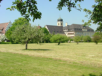 Malteserschloss mit dem Schlosspark der Malteserstadt Heitersheim
